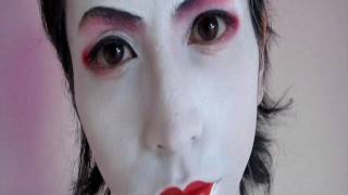 芸者メイク方法(化粧) Man to Geisha Makeup Tutorial